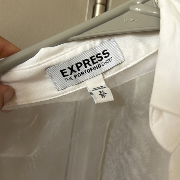 Express White Sleeveless Button Down Shirt - Picture 3 of 6